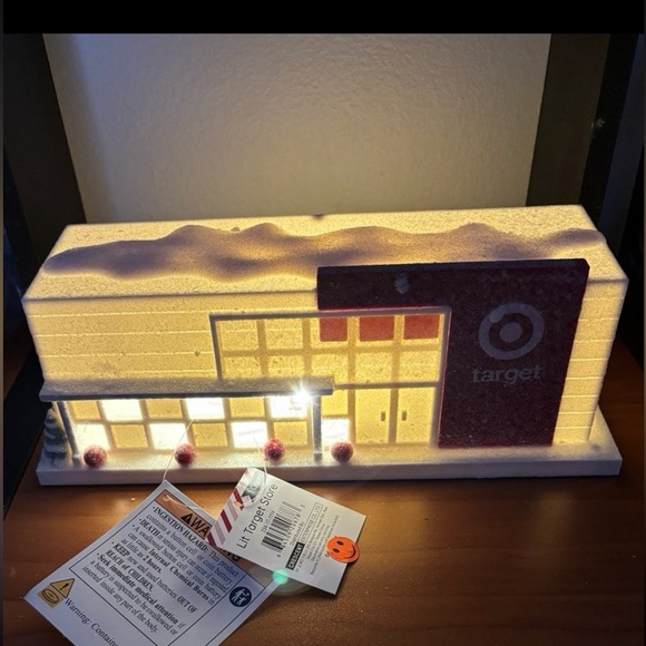 Target Bullseye Playground Snow Covered Lit Target Store - Picture 5 of 11